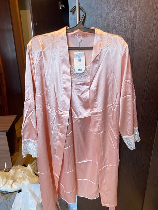 Продается Одежда женская