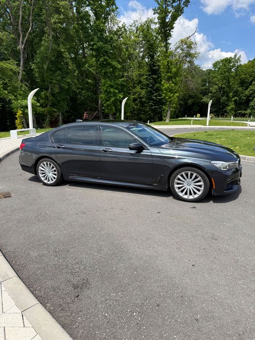 BMW 740 i - M PAKET INTERIOR/EXTERIOR