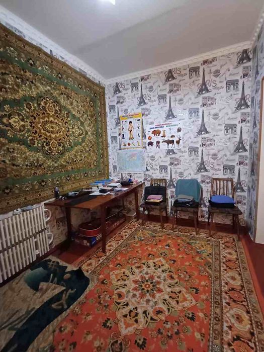 3 xonali kvartira sotiladi 10-mikrorayonda sotiladi