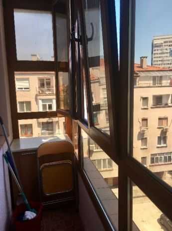 Дава се под наем Двустаен апартамент в Бургас, Лазур - 70 кв.м за 153 € - Снимка #6