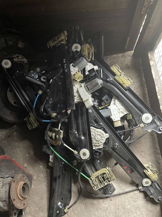 Macara stanga / dreapta fata / spate BMW f01 f02 f10 f11 seria 5 7