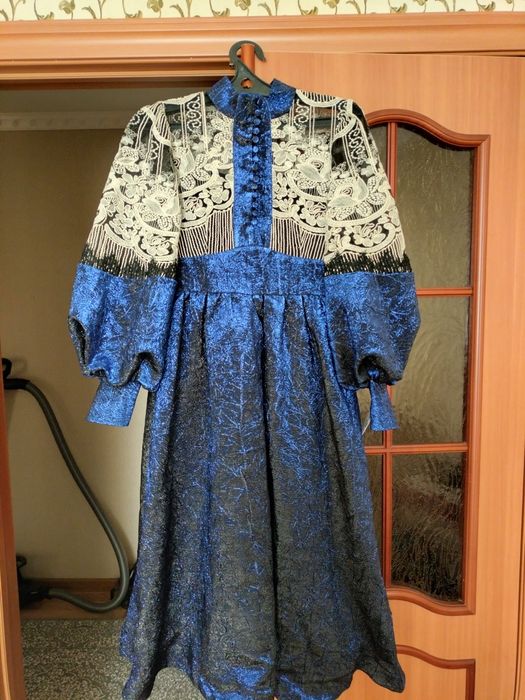 Продам новое вечернее платье