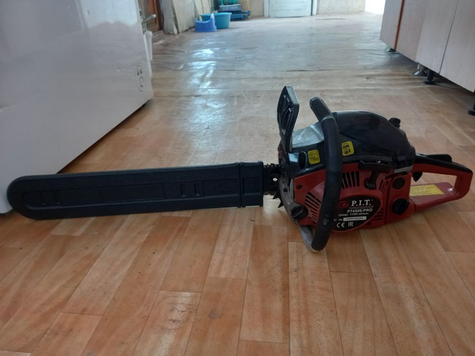 Продам бензопилу