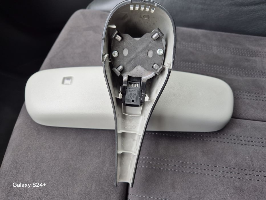 Огледало със затъмняване Ауди А6 С7