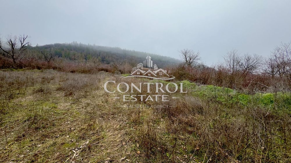 Парцел в Велико Търново, област-гр.Дебелец площ 1095 цена 52000