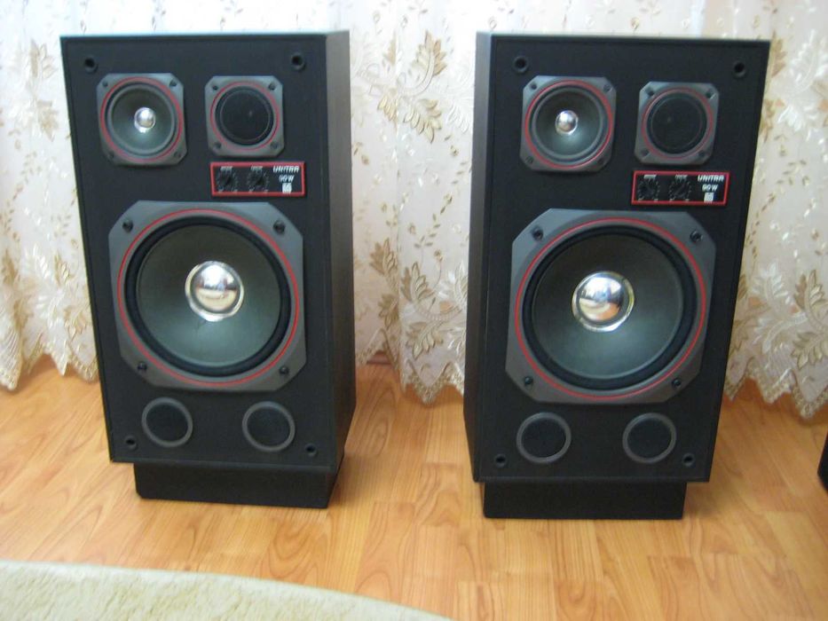 Boxe UNITRA 90W in stare foarte buna.