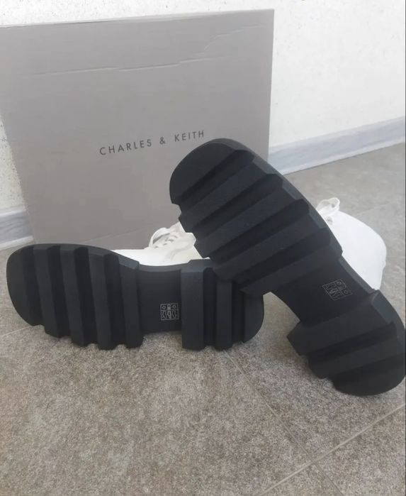 Ботинки Charles & Keith
