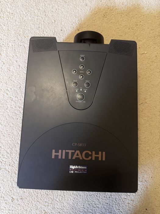 Hitachi CP-S833 ca nou