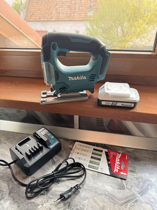 Makita JV183D 18V fierăstrău pendular nou + baterie + încărcător