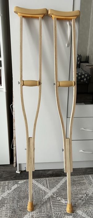 Костыли новые регулируемые