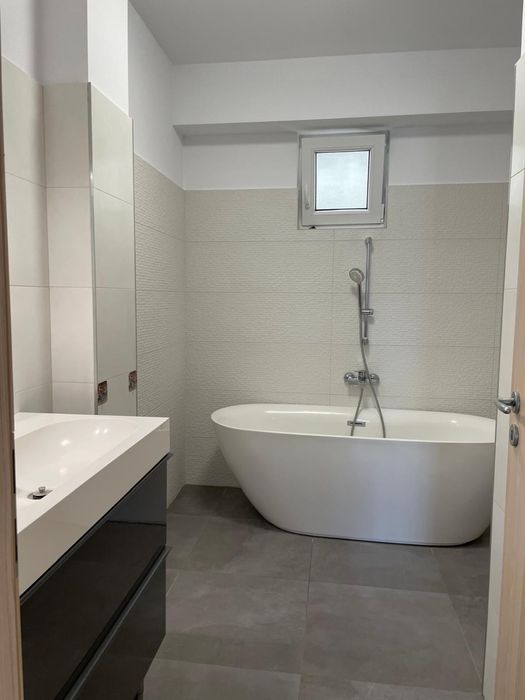 Proprietar inchiriez ap 2 camere Alba Iulia