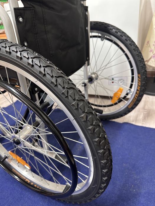 Продам новую инвалидную коляску / кресло