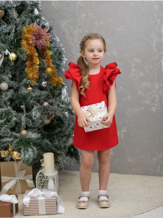 Красное платье на девочку
