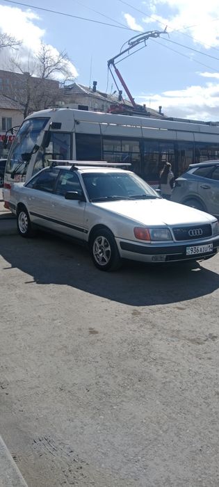 Продам срочно! Ауди 100 С 4. 2,3 объем. Торг. Обмена нет