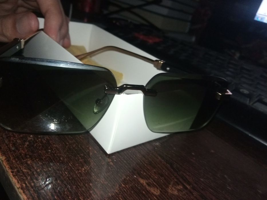 Quyosh ko'z oynagi, erkaklar, romsiz