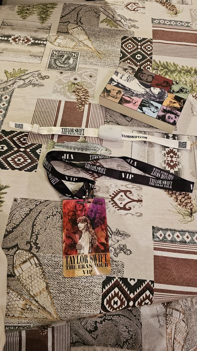 Taylor Swift eras tour VIP pack