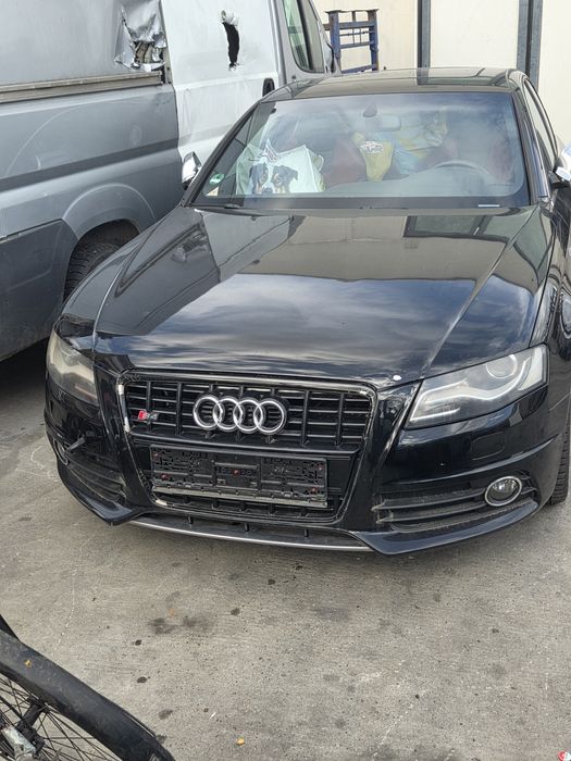 Fata audi a4 b8 S4,completa ,bara capota faruri trager radiatoare 2010
