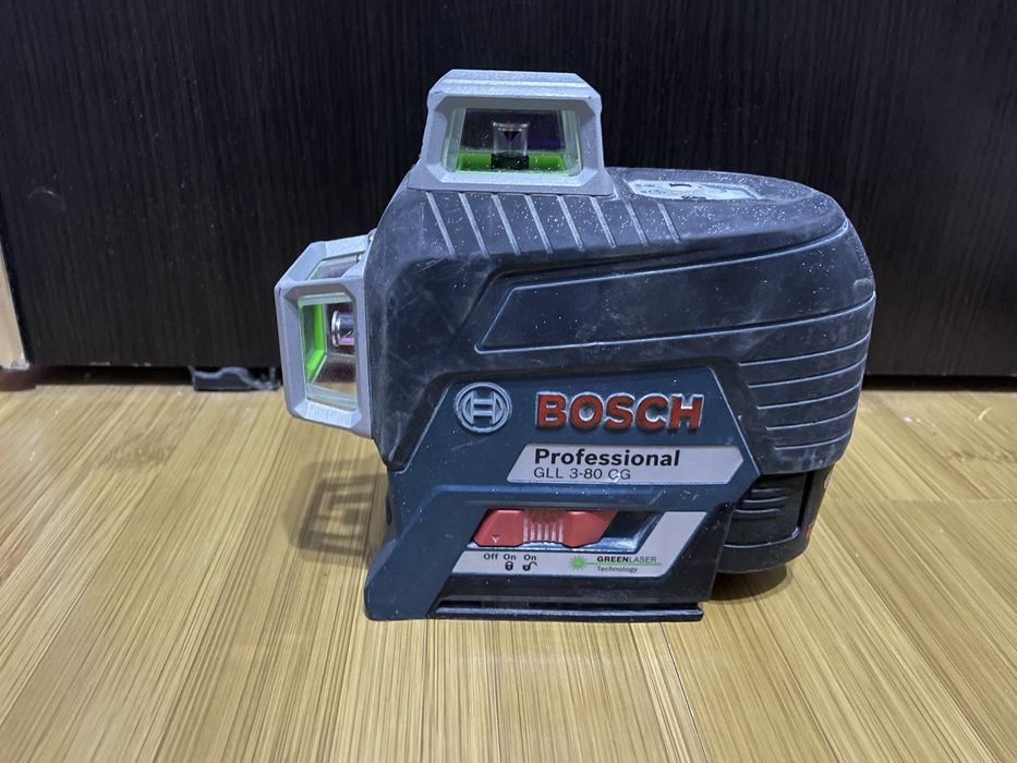 Vand sau schimb laser bosch