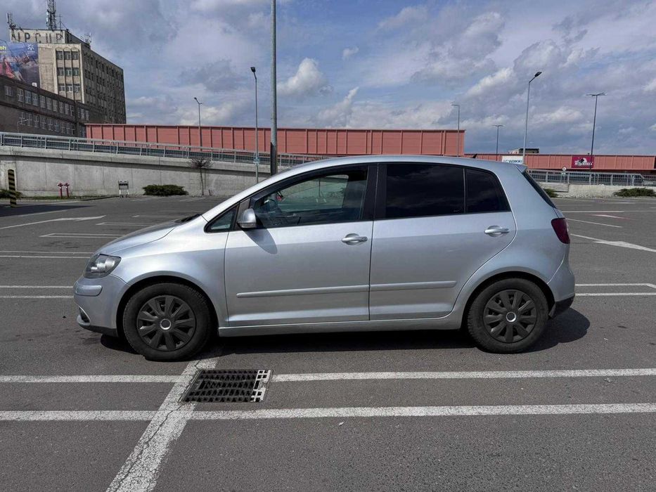 Volkswagen Golf 5 Plus 2.0 TDI BMM 140 CP