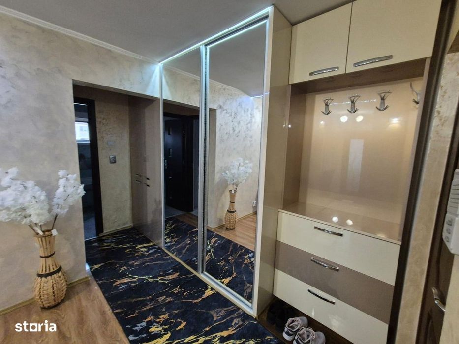 Apartament zona Craiovita Materna