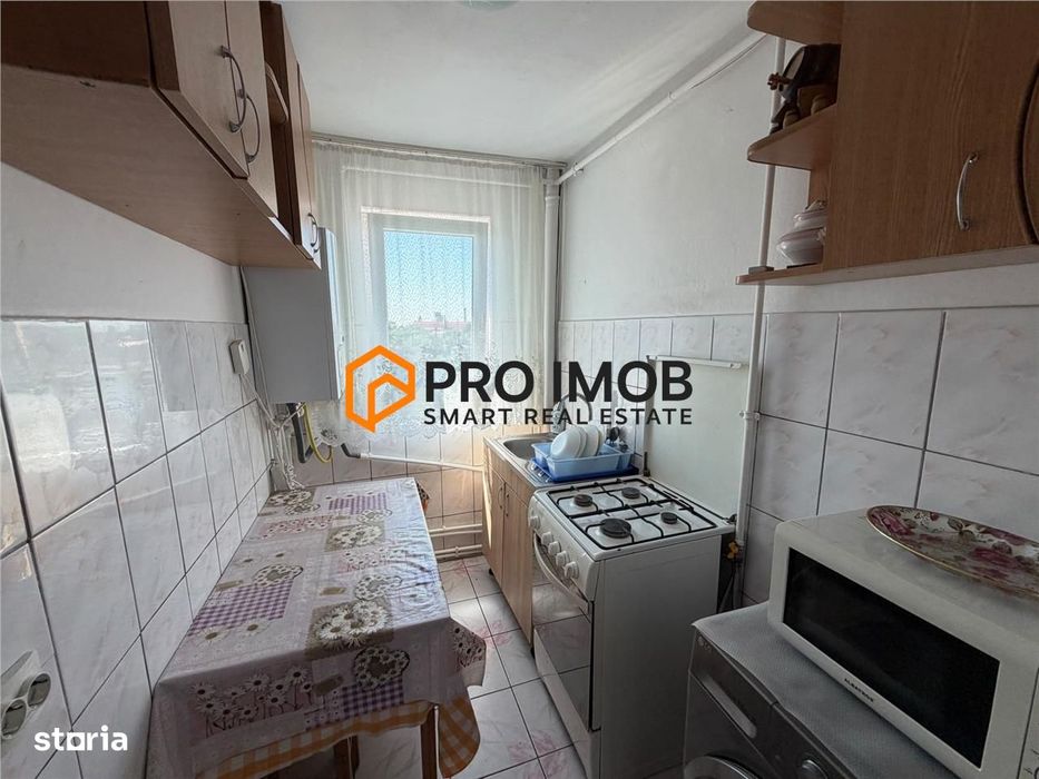 Apartament 4 camere cf 3 semidecomandat zona Micro 5