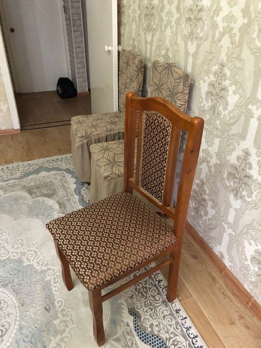 Стулья для гостинной