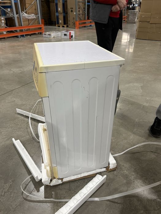 Продам стирку на запчасти