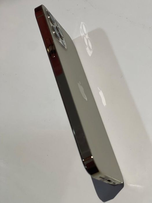 Iphone 12 pro golden
