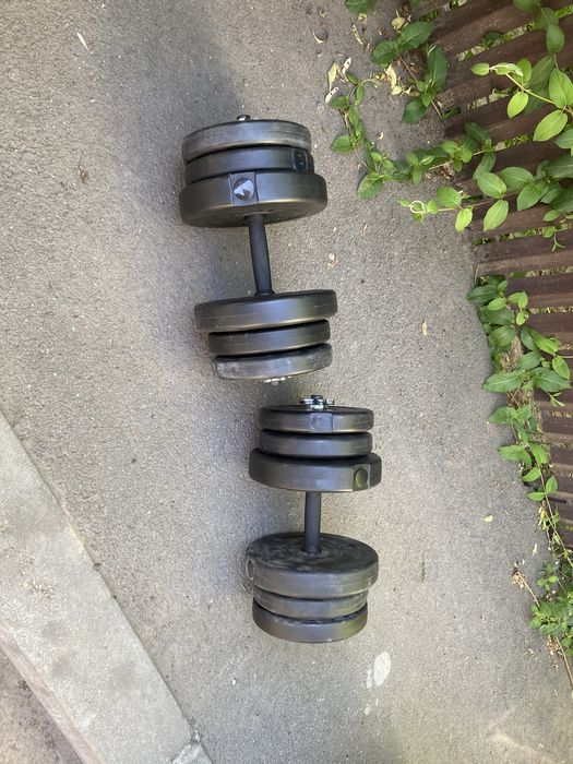 Gantere reglabile set 42 kg. 21 kg+21 k=42 kg noi pret promo 350 ron