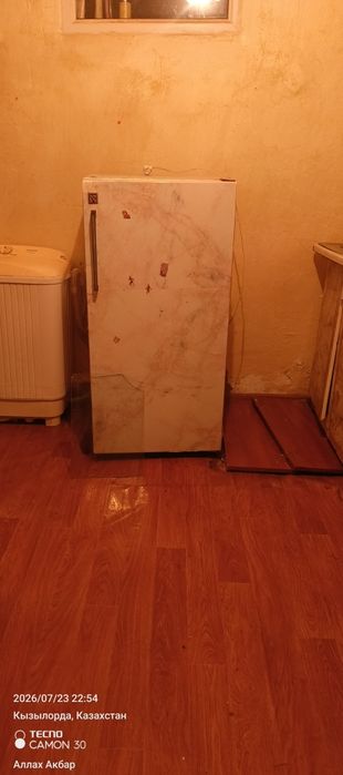 Холодильник продать