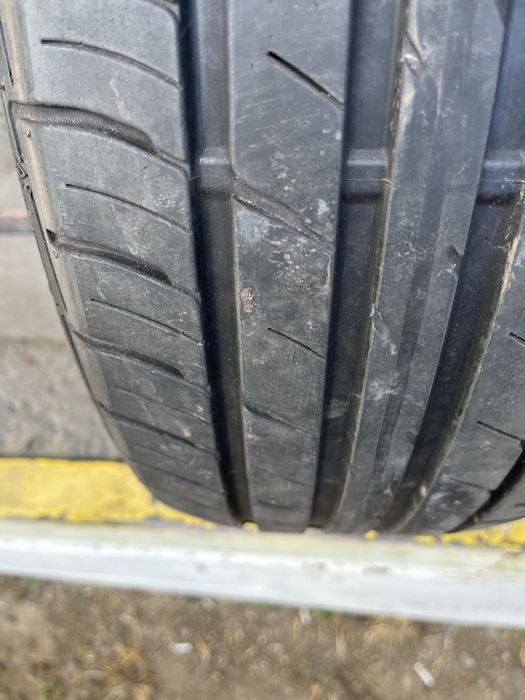 2 бр. летни гуми 215/55/17 Falken DOT 5021 5 mm