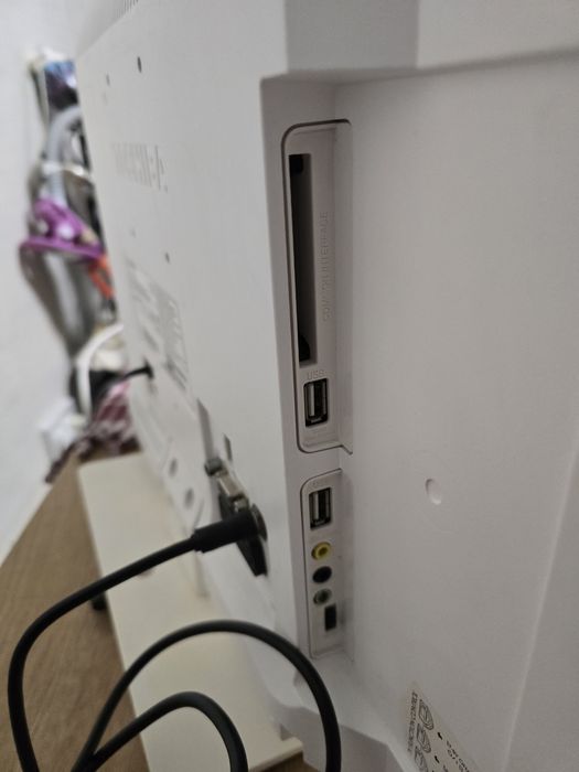 Телевизор Toshiba 24W1334