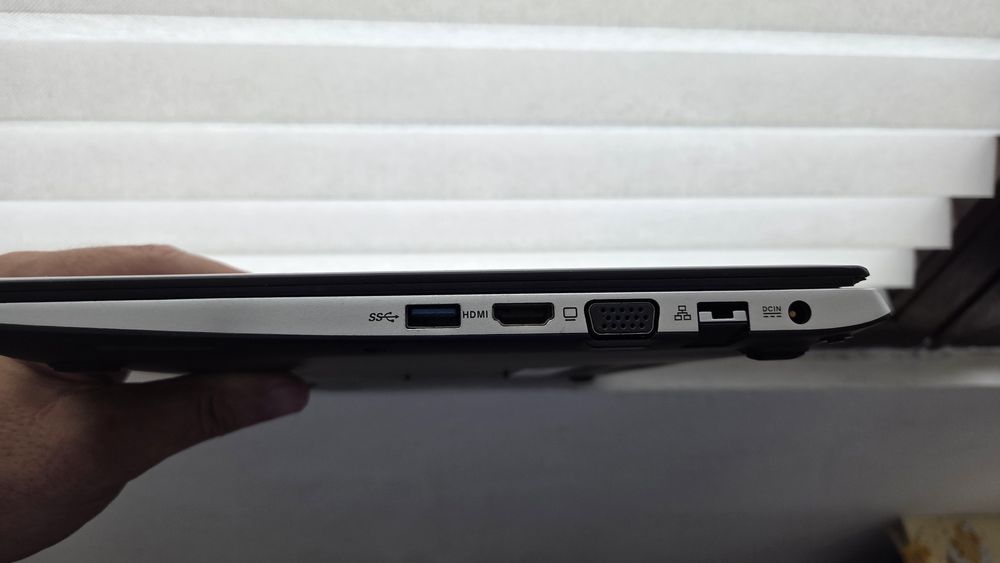 Asus  Vivobook S400C 8GB RAM SSD 256 GB