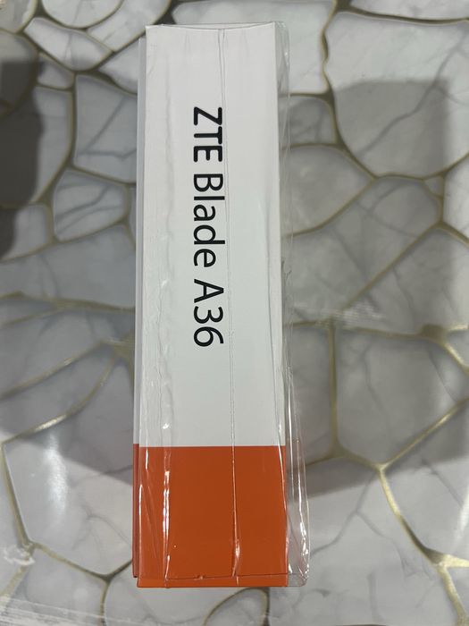 Продается сотовый телефон