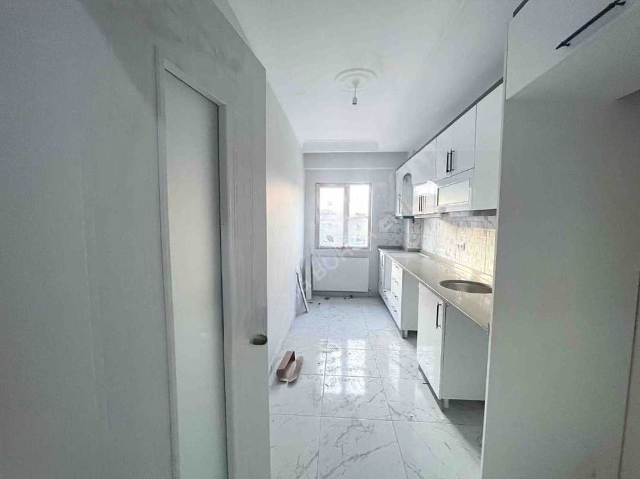 Дава се под наем Тристаен апартамент в Пловдив, Беломорски - 100 кв.м за 84900 € - Снимка #5