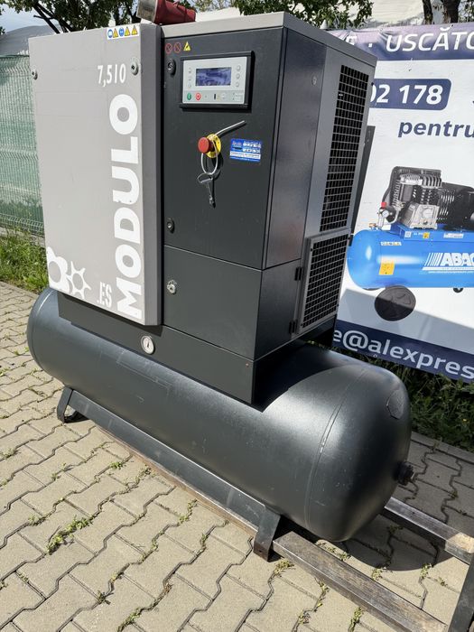 Compresor cu surub  7,5kw - Uscator -Rezervor 500l - Disponibile 4buc
