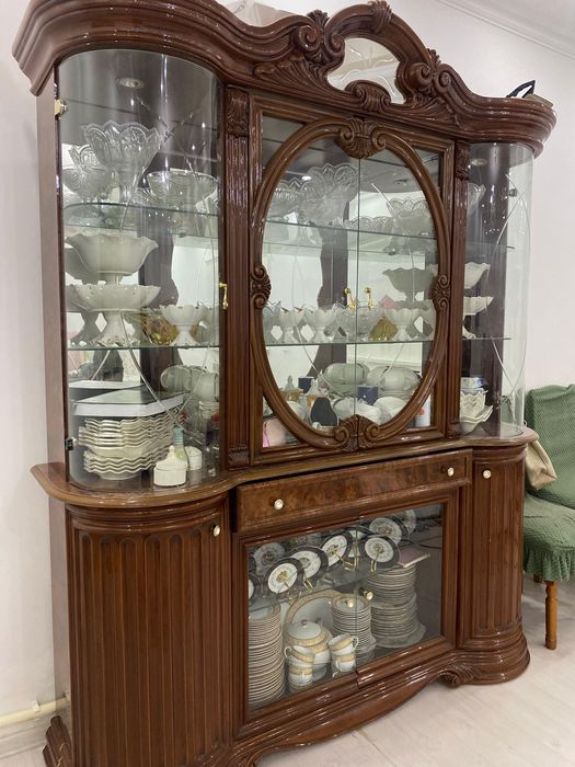 Сервант сатылады