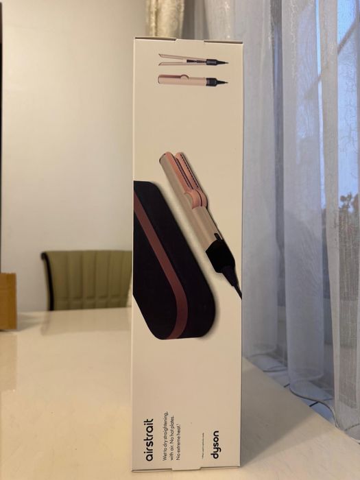 Placa Dyson Airstrait HT01 cu cutie Travel NOUA