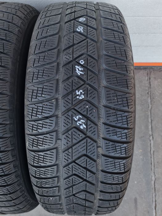 Зимни гуми 4 броя PIRELLI Scorpion 235 65 R17 дот 5018