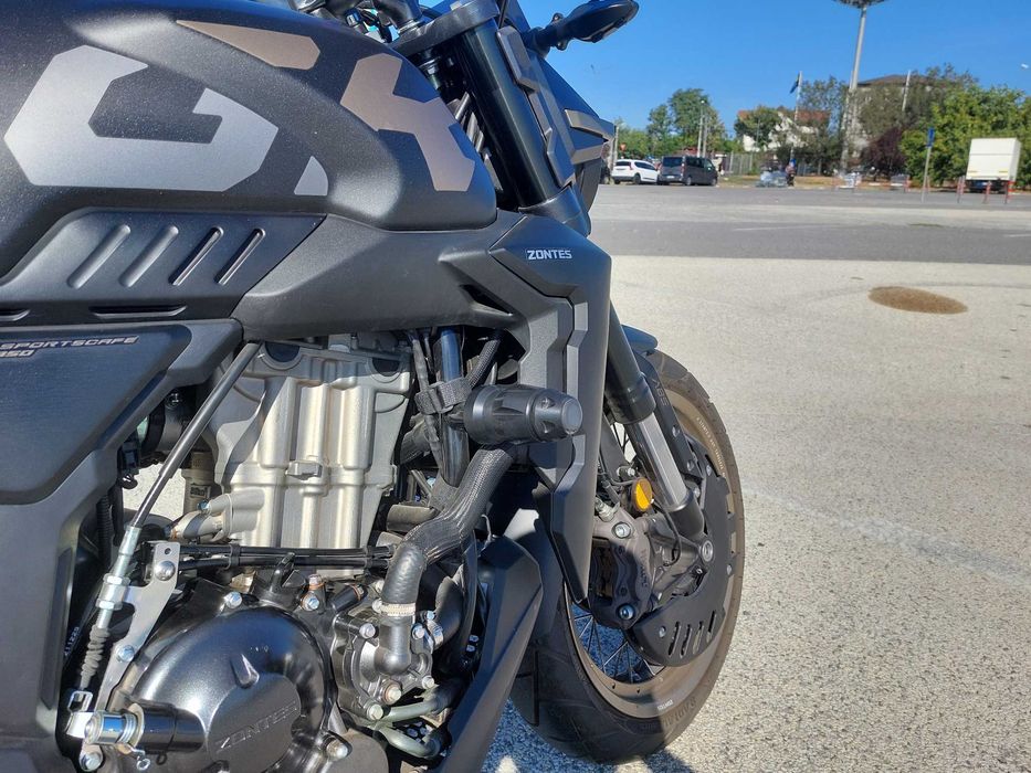 Motocicleta Zontes GK350