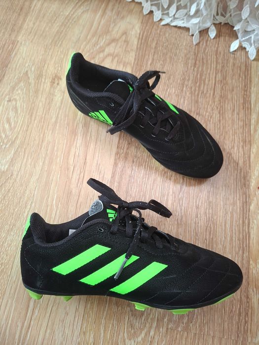 Adidas бутонки за футбол