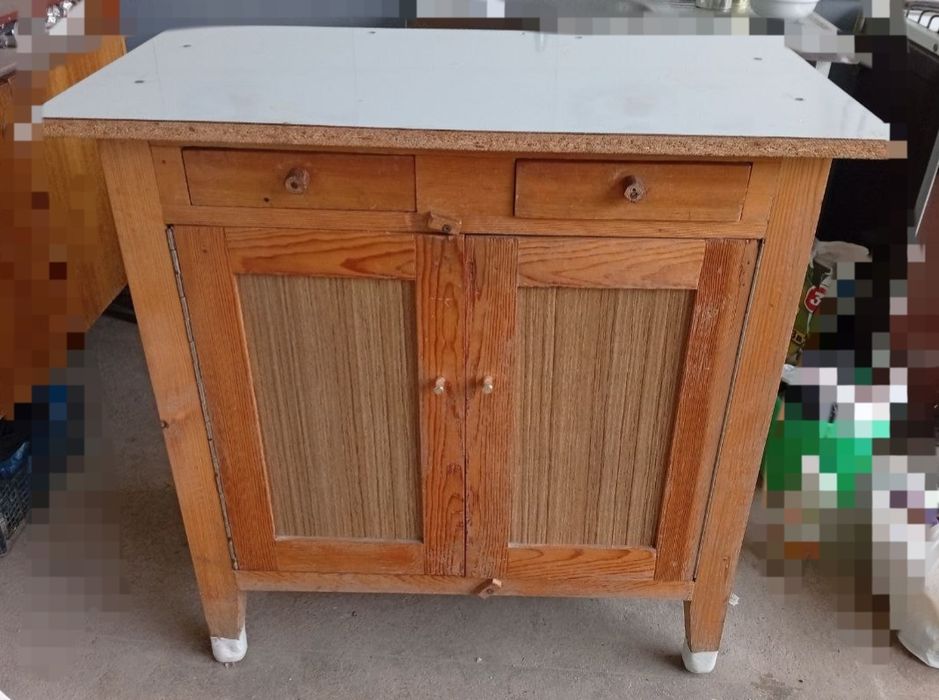 Кухонный стол-тумба