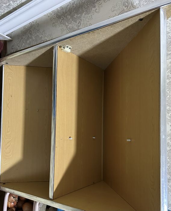 Аквариум. Холати зор. Нархи келишилади