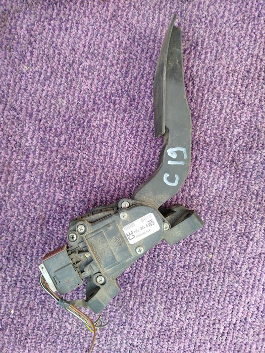 Педали автомобильные