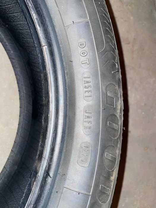 4 гуми GOODYEAR efficient grip 205-55 R17 91V DOT0226 на 100 км. свалени от нова Октавия (моя) 275 евро. Намират се в София