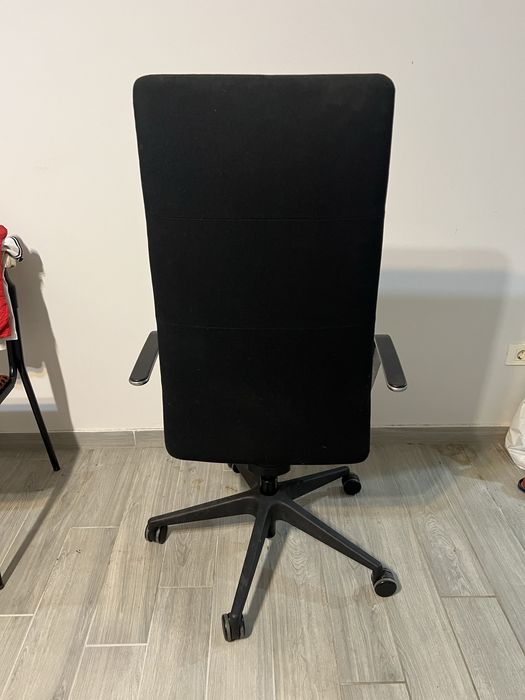 Scaun de birou negru