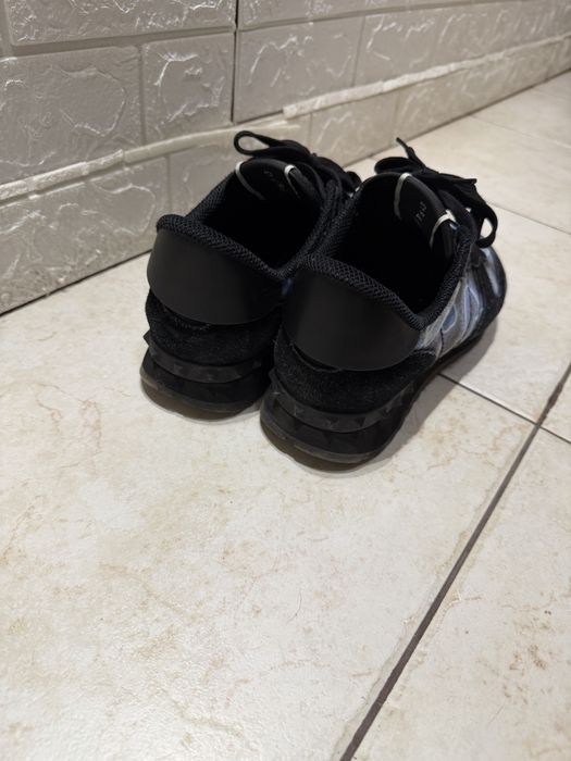 Valentino Garavavani Rockrunner 43