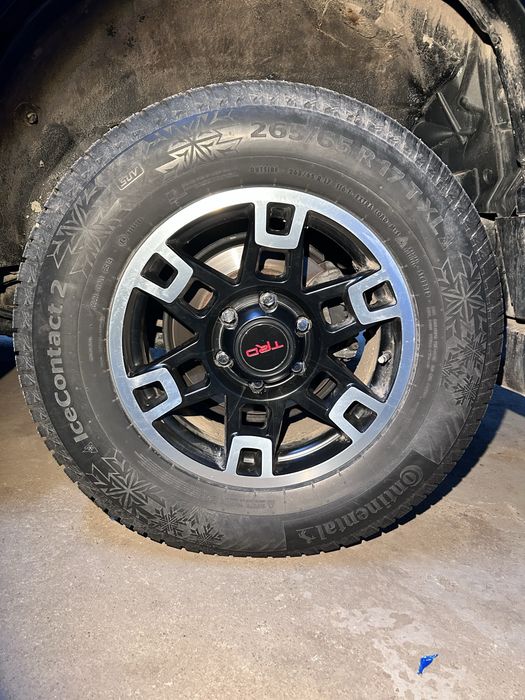 Диски TRD с резиной 265/65 R17 на Прадо