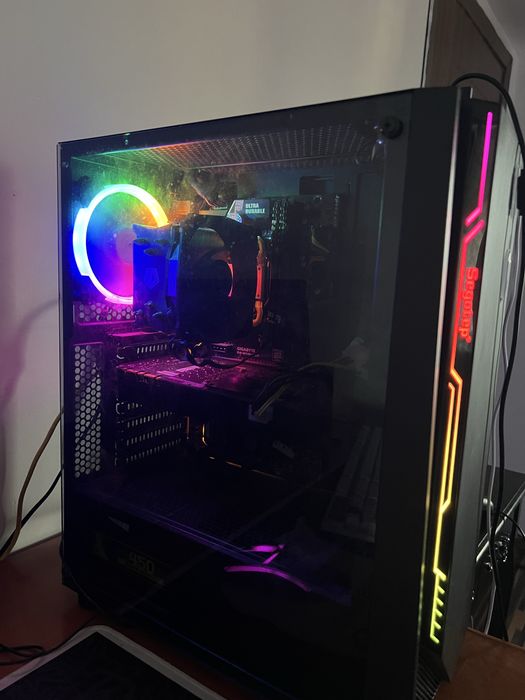 Vând PC pe componente – Intel i7-6700 / GTX 970 / 16 GB RAM