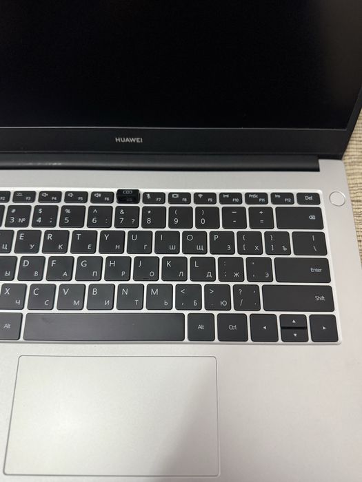 Ноутбук Huawei matebook D14